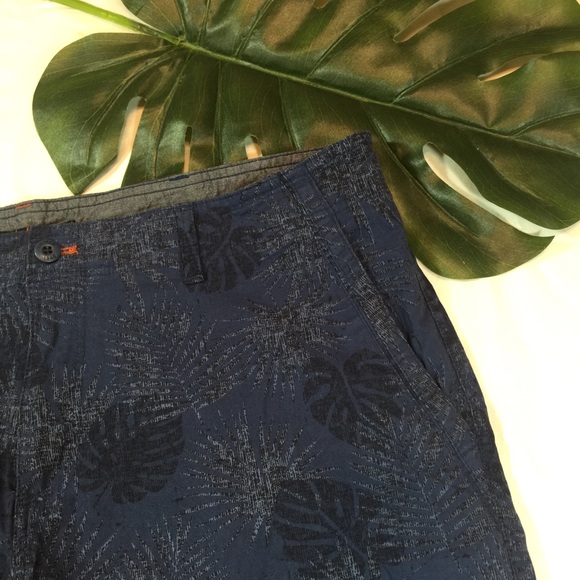 WEATHERPROOF VINTAGE | flat front palm leaf shorts - Picture 3 of 8